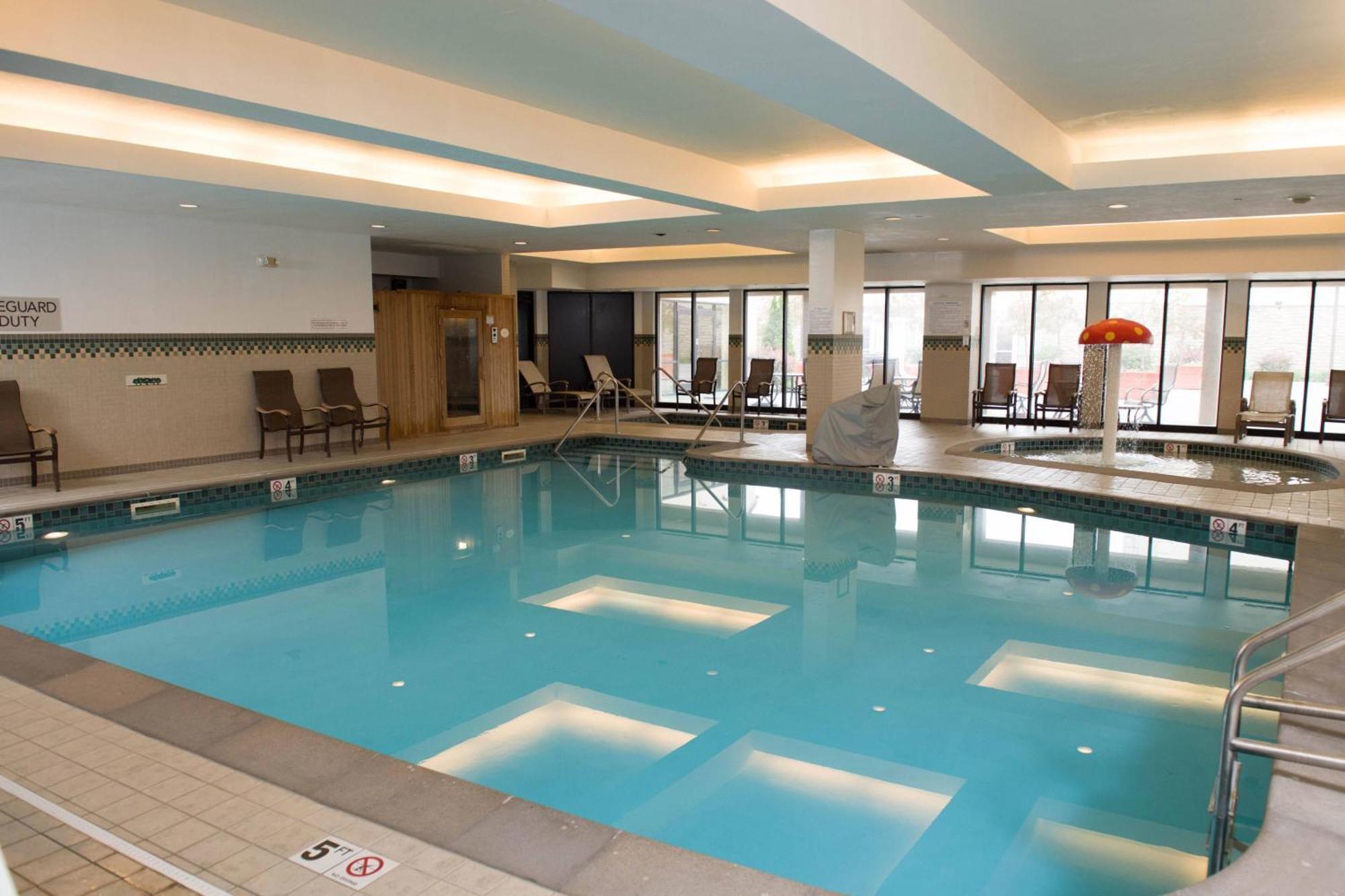 Courtyard By Marriott Erie Ambassador Conference Center Hotel Kültér fotó