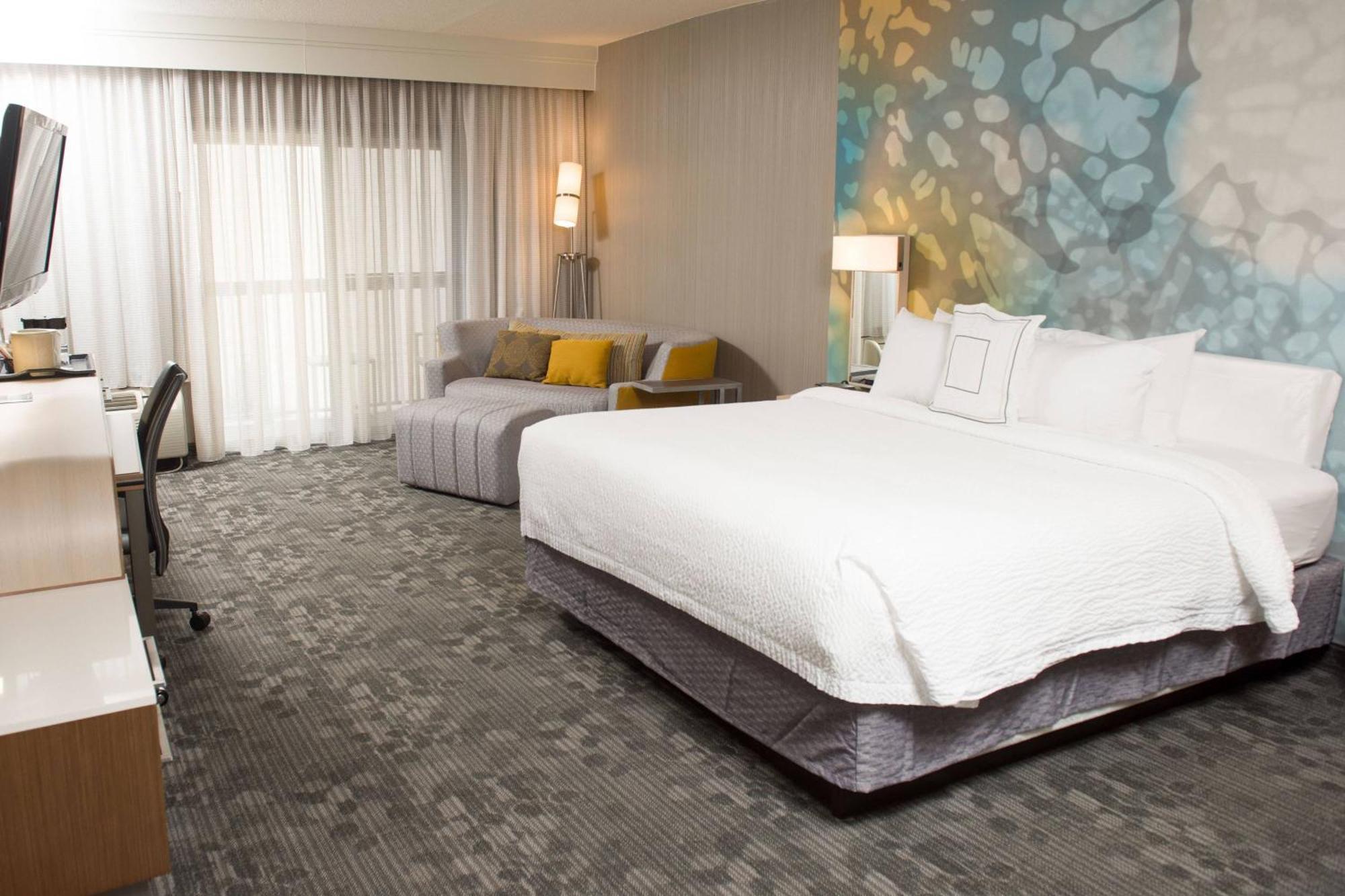 Courtyard By Marriott Erie Ambassador Conference Center Hotel Kültér fotó