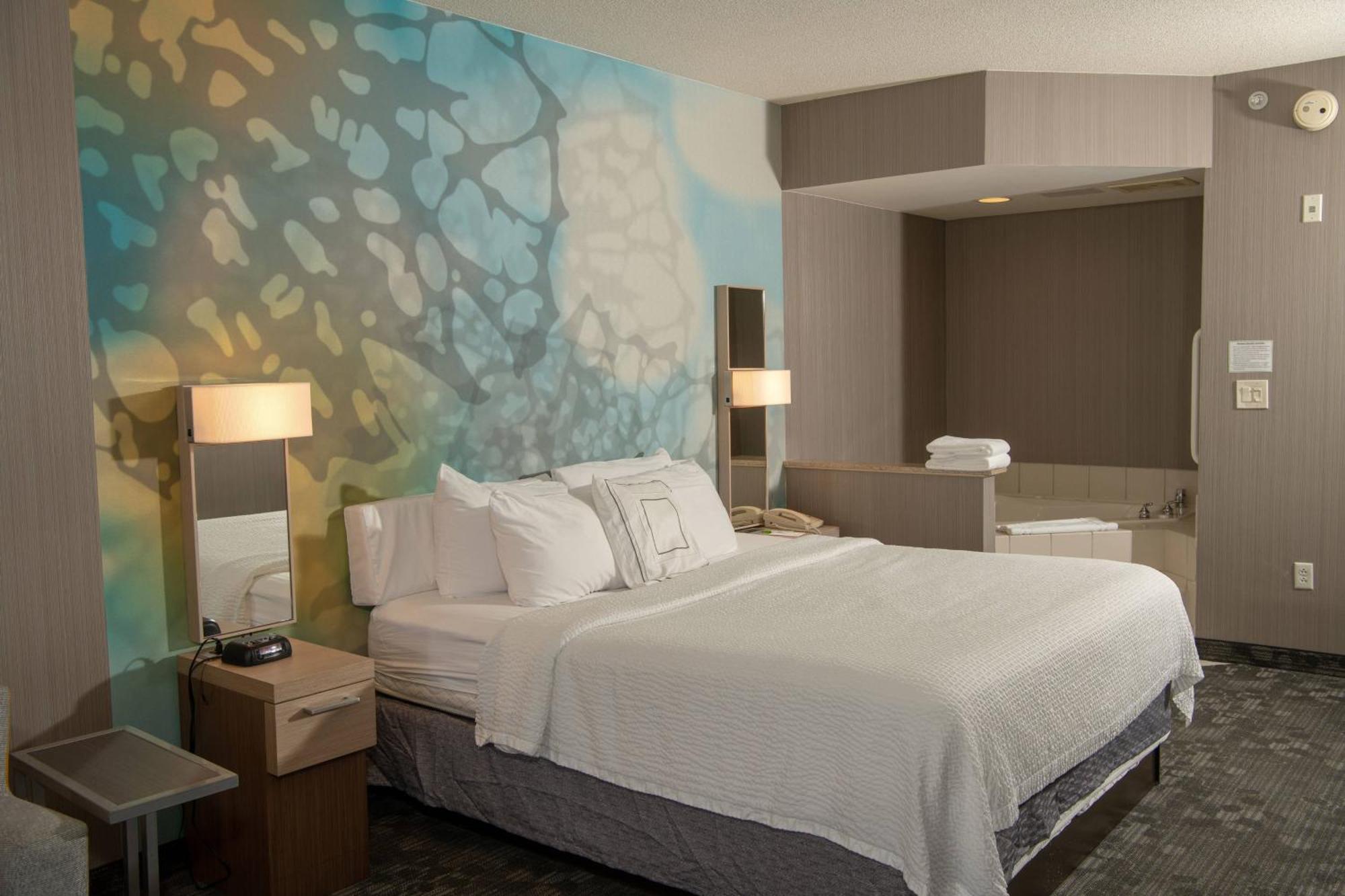 Courtyard By Marriott Erie Ambassador Conference Center Hotel Kültér fotó