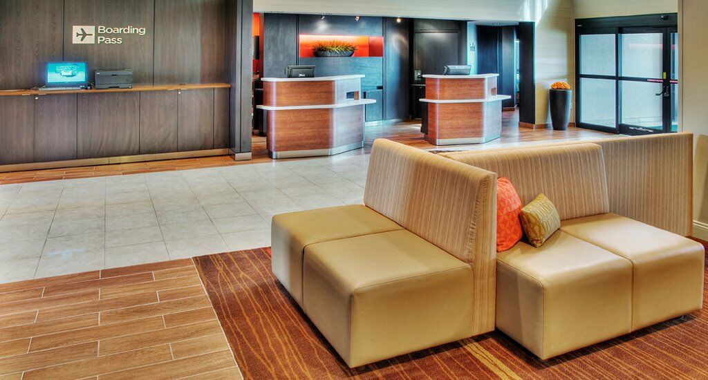 Courtyard By Marriott Erie Ambassador Conference Center Hotel Kültér fotó